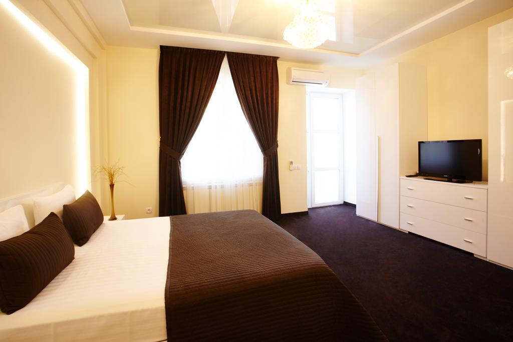 Central Park Apartments Κισινάου Δωμάτιο φωτογραφία